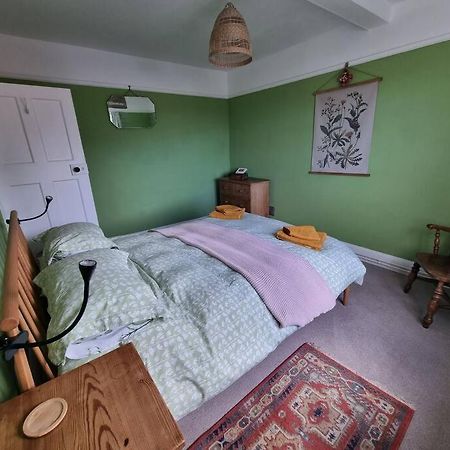 Cheerful Two Bedroom Cottage In The Forest Of Dean Lydbrook Bagian luar foto