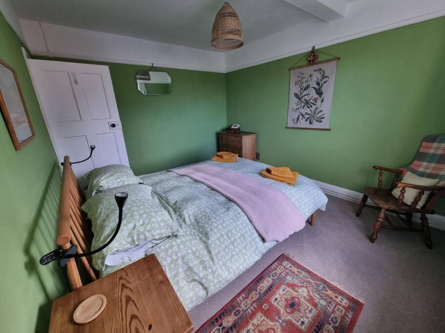 Cheerful Two Bedroom Cottage In The Forest Of Dean Lydbrook Bagian luar foto