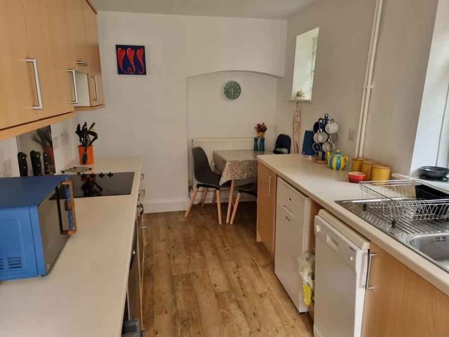 Cheerful Two Bedroom Cottage In The Forest Of Dean Lydbrook Bagian luar foto